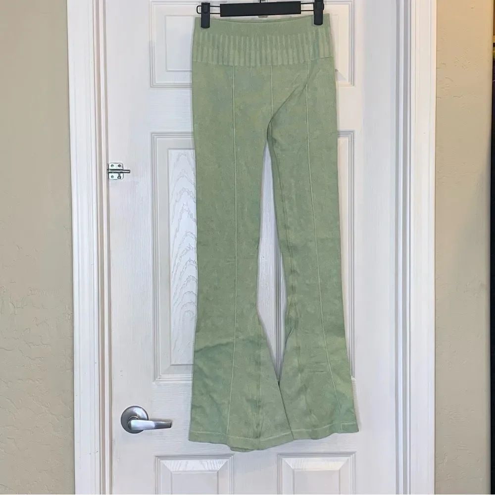 Fashion Nova Sport Release Active Flare Leggings - Sage Size S/M